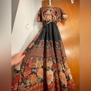 FARM RIO ANTHROPOLOGIE MAXI DRESS ROSES
